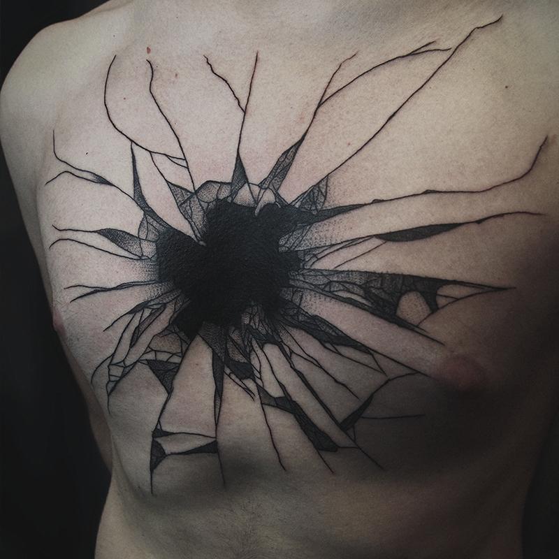 Классическая имитация разбитого стекла в стиле графика и блэкворк